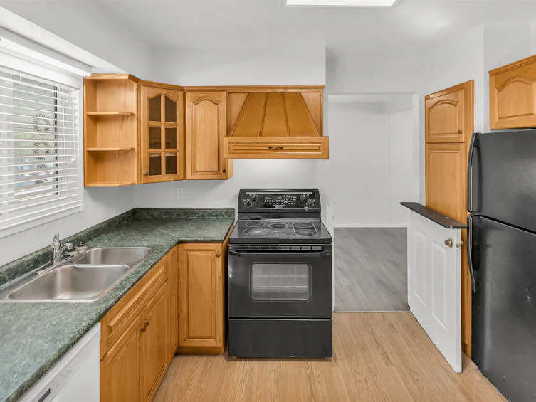 2549 Sugarpine Street, Abbotsford, BC, V2T 3M7 - 9