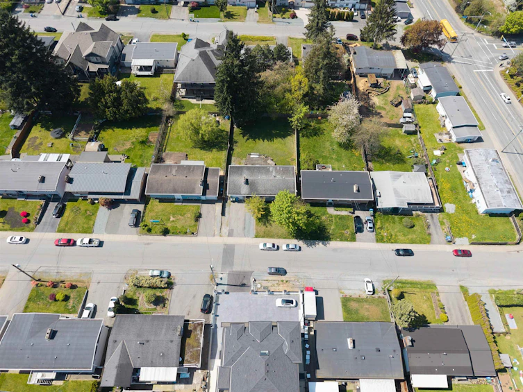 2549 Sugarpine Street, Abbotsford, BC, V2T 3M7 - 37