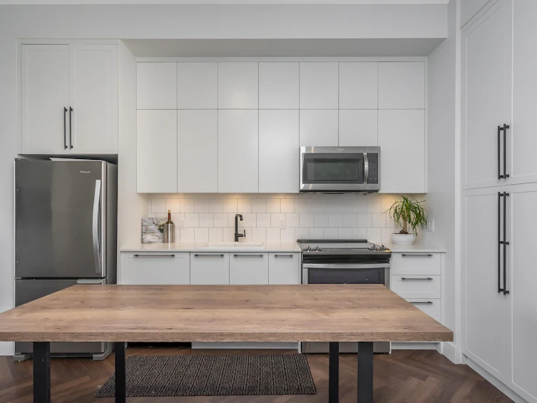 414-14968 101a Avenue, Surrey, BC, V3R 0E8 - 4