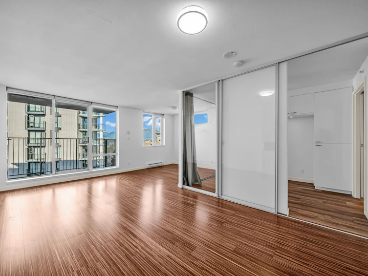 801-328 E 11th Avenue, Vancouver, BC, V5T 4W1 - 2