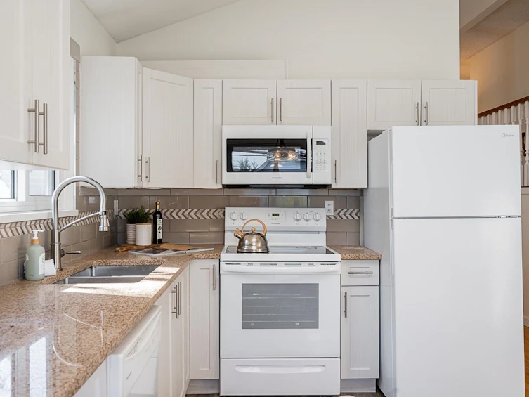 13449 62 Avenue, Surrey, BC, V3X 2J1 - 8