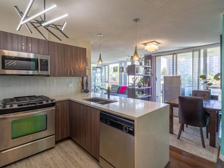 606-4888 Brentwood Drive, Burnaby, BC, V5C 0C6 - 2