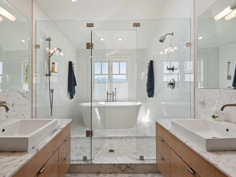 3881 W 14th Avenue, Vancouver, BC, V6R 2X1 - 13