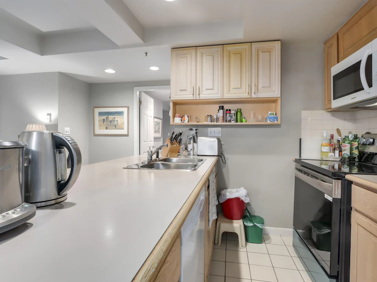 1937 W 12th Avenue, Vancouver, BC, V6J 2G1 - 10