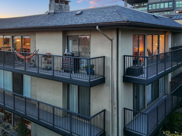 302-2545 Lonsdale Avenue, North Vancouver, BC, V7N 3H7 - 36