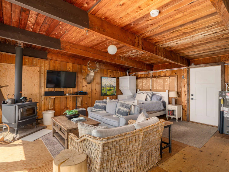 233 David Road, Bowen Island, BC, V0N 1G1 - 8