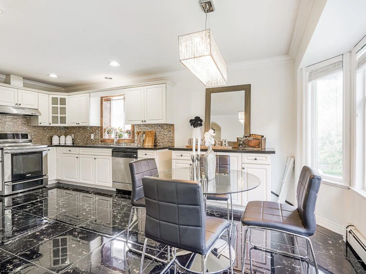 14497 Wellington Drive, Surrey, BC, V3R 5T9 - 15