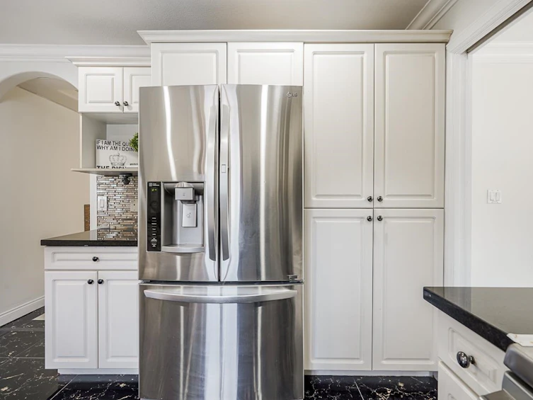 14497 Wellington Drive, Surrey, BC, V3R 5T9 - 14
