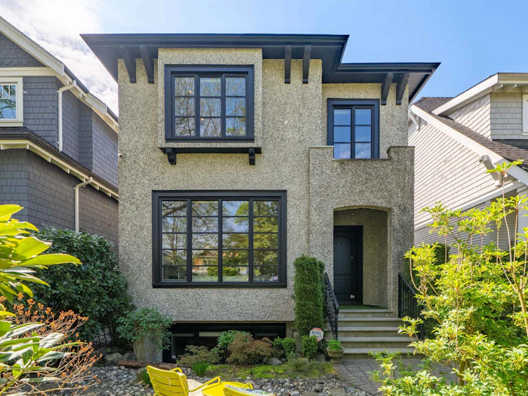 88 W 18th Avenue, Vancouver, BC, V5Y 2A4