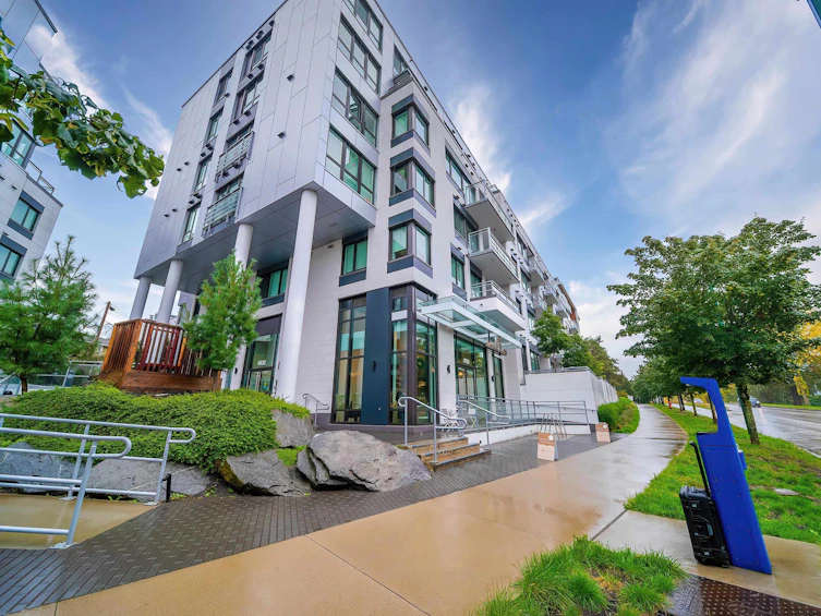 205-4932 Cambie Street, Vancouver, BC, V5Z 0K1