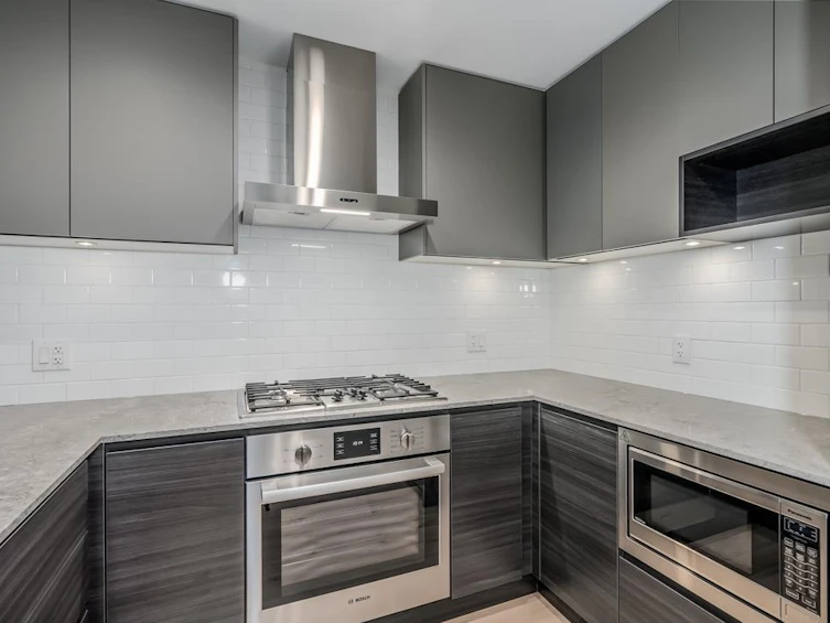 516-3131 Murray Street, Port Moody, BC, V3H 0L9 - 6