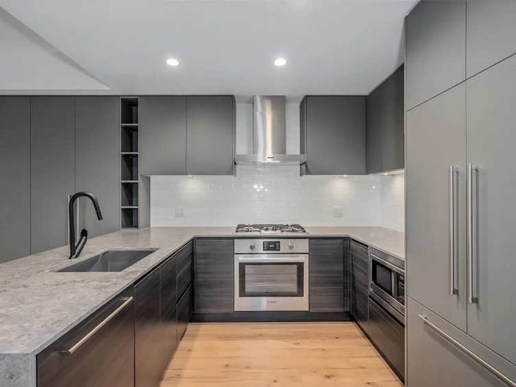 516-3131 Murray Street, Port Moody, BC, V3H 0L9 - 4