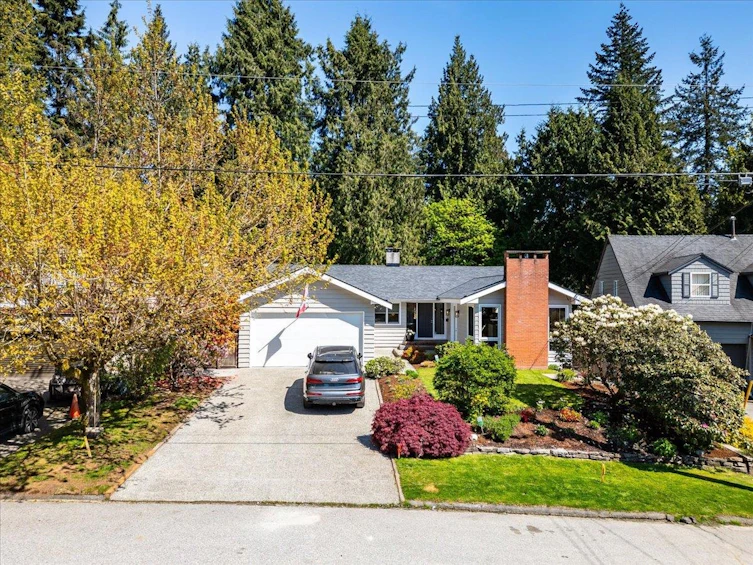 2602 Kilmarnock Crescent, North Vancouver, BC, V7J 2Z5 - 37