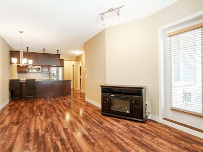 316-11887 Burnett Street - 5