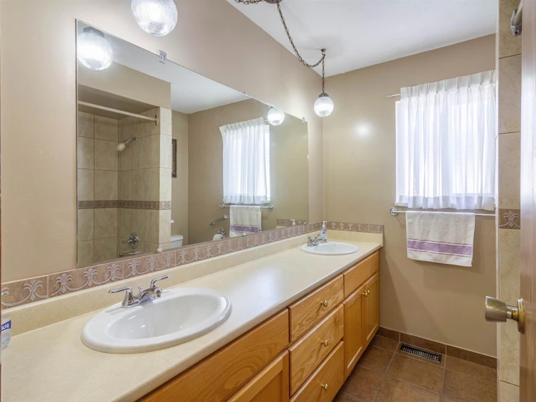 4651 Georgia Street, Burnaby, BC, V5C 2V6 - 22