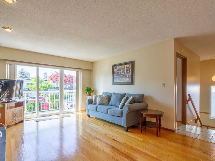 4651 Georgia Street, Burnaby, BC, V5C 2V6 - 3