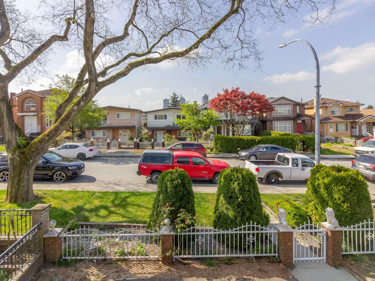 4651 Georgia Street, Burnaby, BC, V5C 2V6 - 9