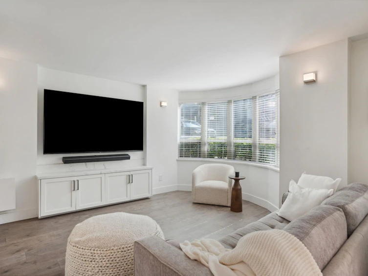 T14-1501 Howe Street, Vancouver, BC, V6Z 2P8