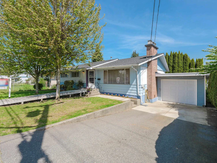 2142 Ware Street, Abbotsford, BC, V2S 3C2 - 2