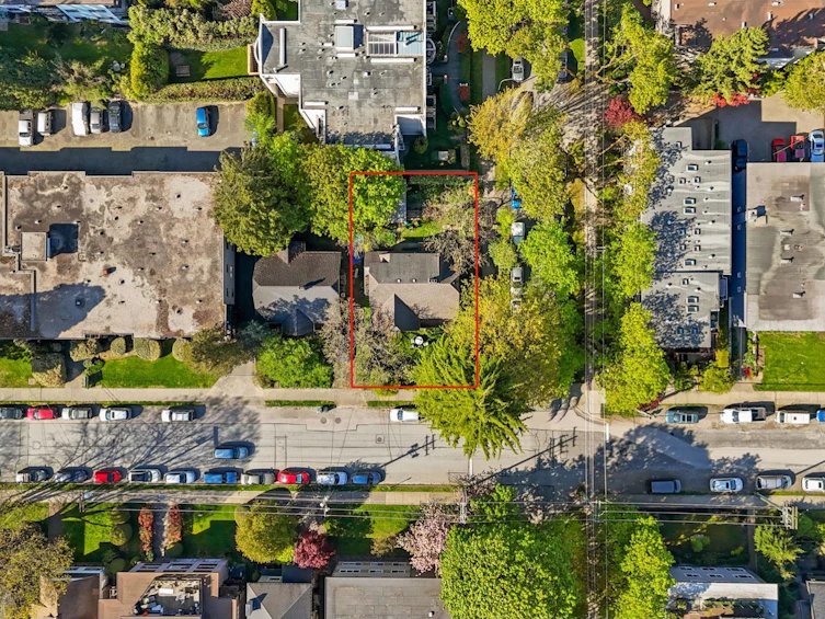 95 East 15th Avenue, Vancouver, BC, V5T 2P5 - 2