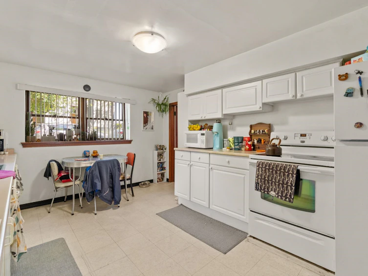 95 East 15th Avenue, Vancouver, BC, V5T 2P5 - 16