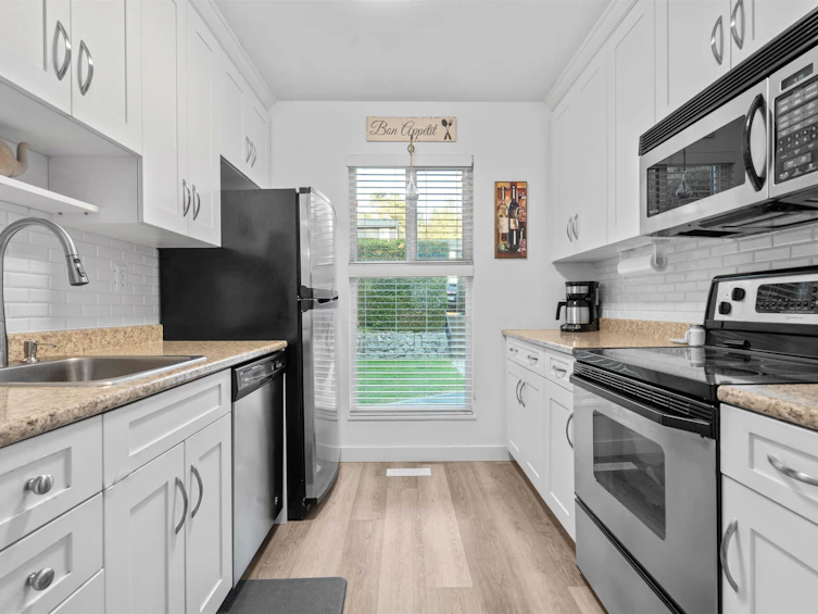 35-315 Schoolhouse Street, Coquitlam, BC, V3K 5P4 - 5