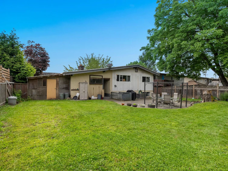 33847 Fern Street, Abbotsford, BC, V2S 1G4 - 33