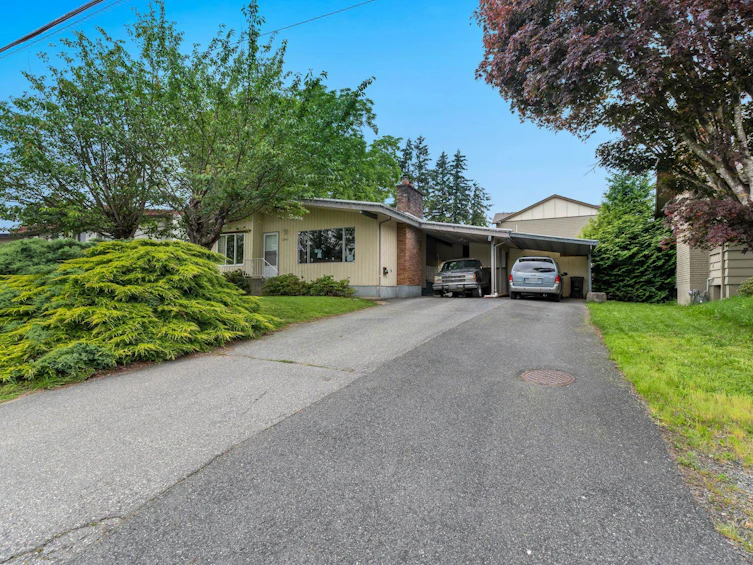 33847 Fern Street, Abbotsford, BC, V2S 1G4 - 2
