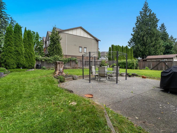 33847 Fern Street, Abbotsford, BC, V2S 1G4 - 35