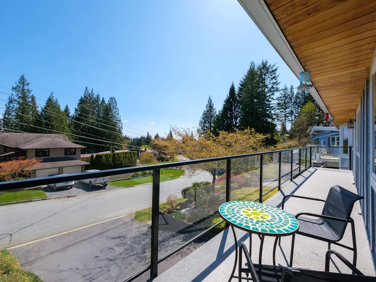 4627 Valley Road, North Vancouver, BC, V7K 2M1 - 26