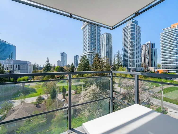 902-13398 104 Avenue, Surrey, BC, V3T 1V6