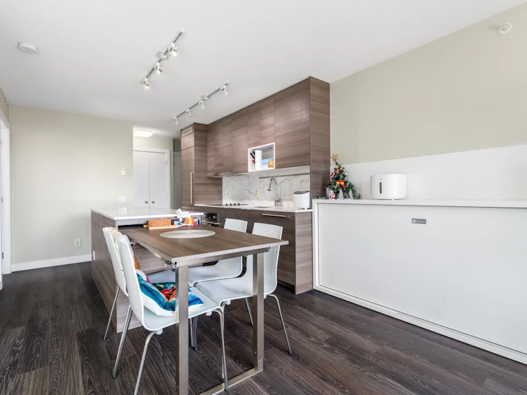 902-13398 104 Avenue, Surrey, BC, V3T 1V6 - 8