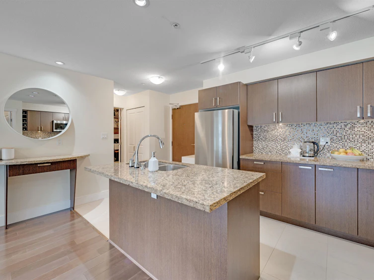 306-1689 E 13th Avenue, Vancouver, BC, V5N 0A5 - 2