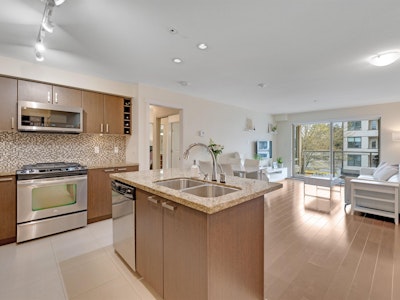 306-1689 E 13th Avenue - 4