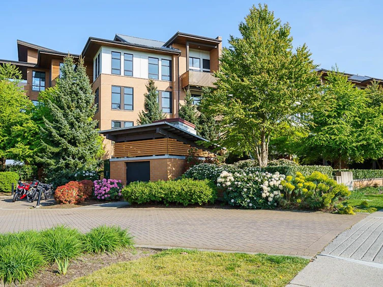 104-220 Salter Street, New Westminster, BC, V3M 0H4 - 3