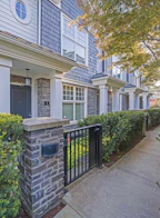 1 274 W 62nd Avenue