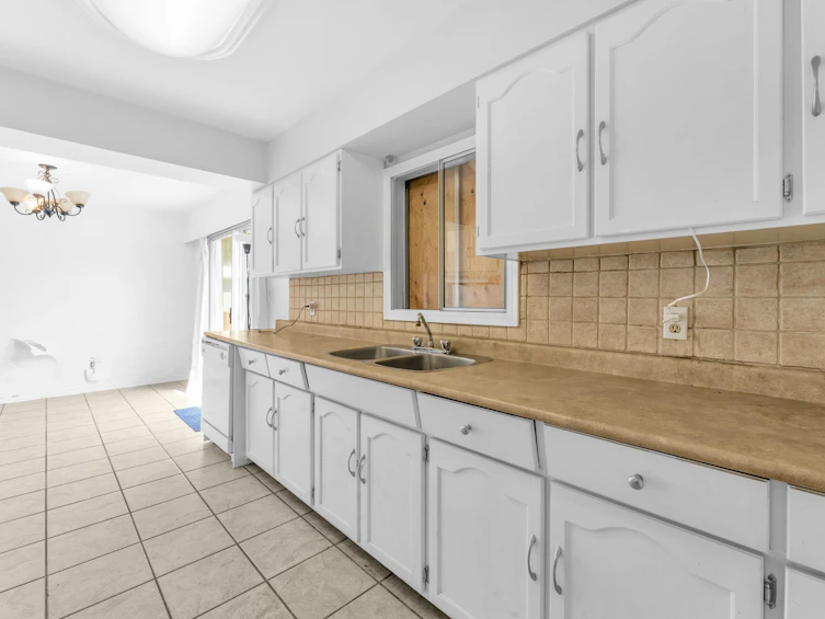 9710 Carleton Street, Chilliwack, BC, V2P 6E3 - 16