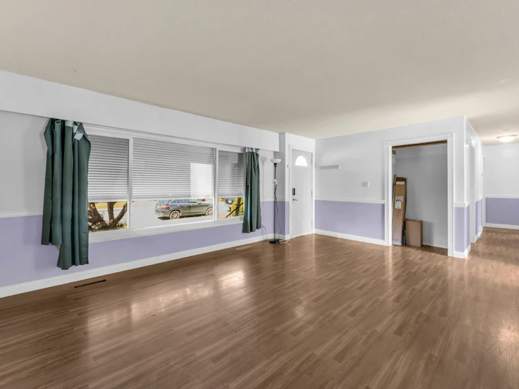 9710 Carleton Street, Chilliwack, BC, V2P 6E3 - 9