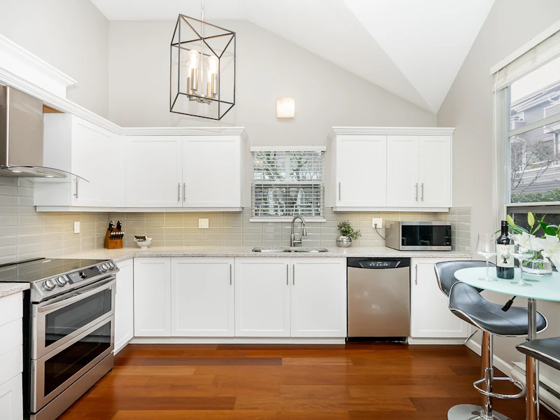 104 - 222 W 4th Street, North Vancouver BC V7M 1H7
