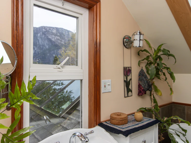 38006 Sixth Avenue, Squamish, BC, V8B 0A4 - 29