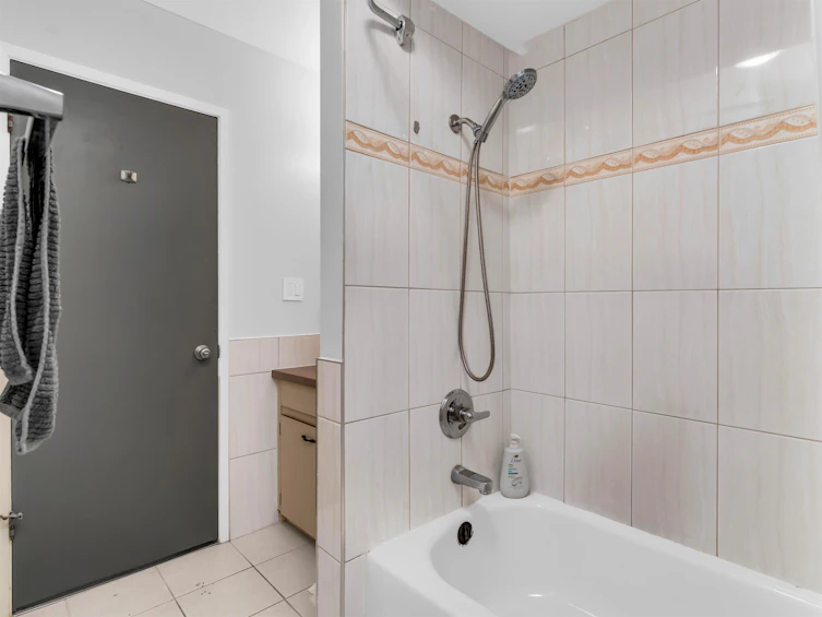 84-10620 No. 4 Road, Richmond, BC, V7A 2Z7 - 23