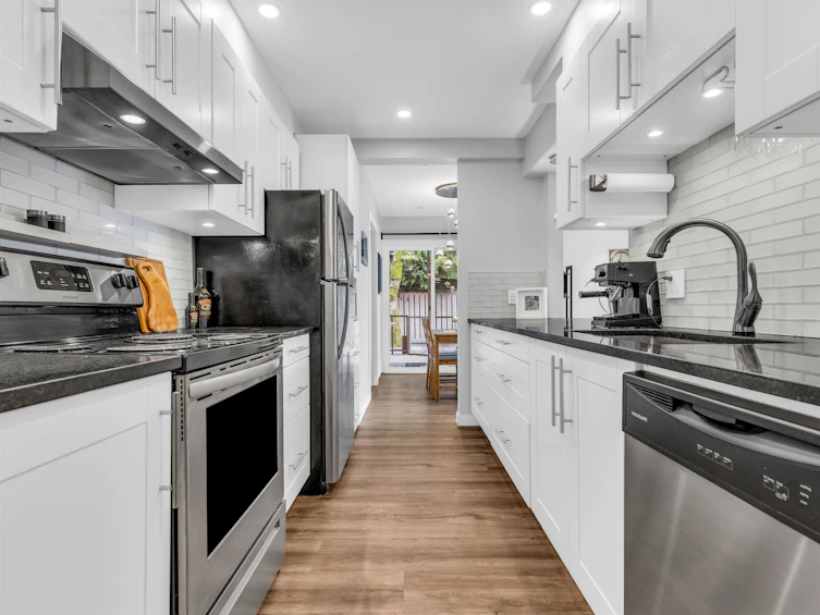 84-10620 No. 4 Road, Richmond, BC, V7A 2Z7 - 13