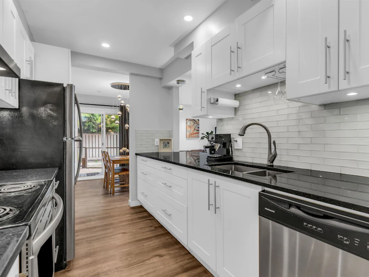 84-10620 No. 4 Road, Richmond, BC, V7A 2Z7 - 12