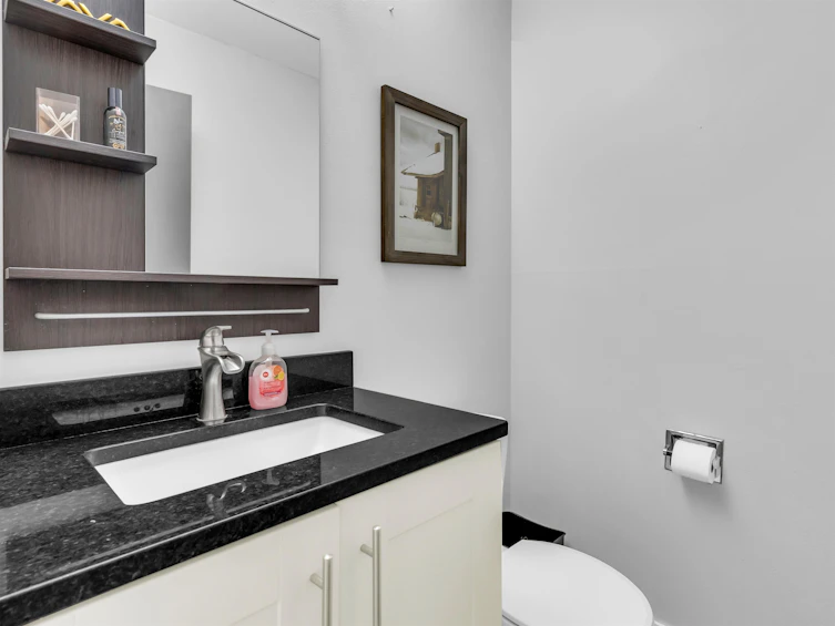 84-10620 No. 4 Road, Richmond, BC, V7A 2Z7 - 14