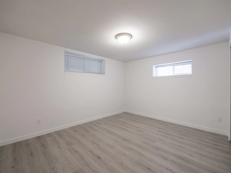 5680 Cedarwood Street, Burnaby, BC, V5G 2K6 - 32