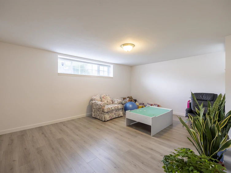 5680 Cedarwood Street, Burnaby, BC, V5G 2K6 - 29