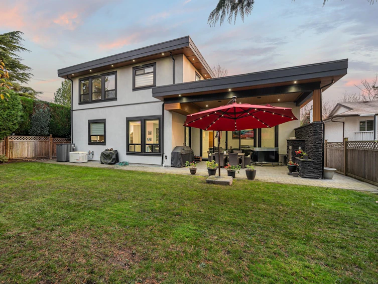 13689 Blackburn Avenue, Surrey, BC, V4B 2Z1 - 38