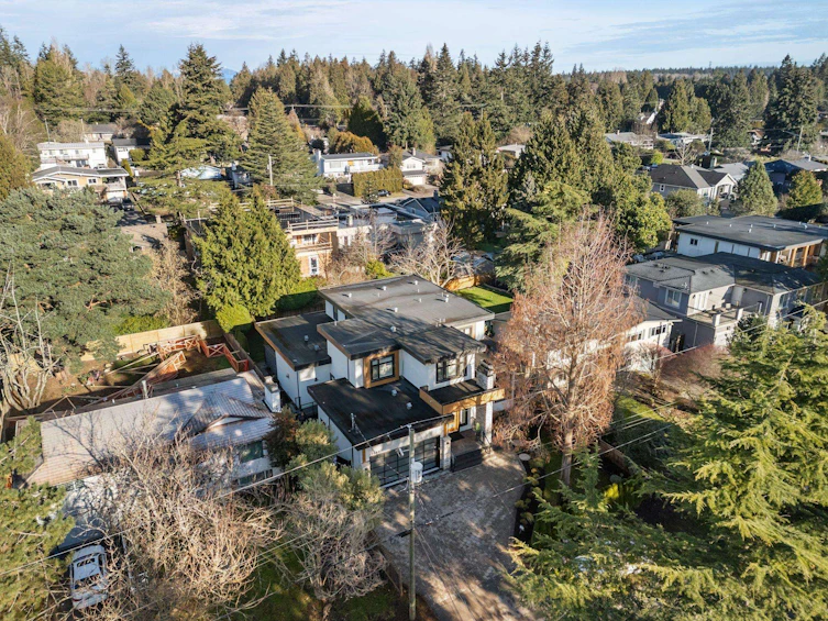 13689 Blackburn Avenue, Surrey, BC, V4B 2Z1 - 39