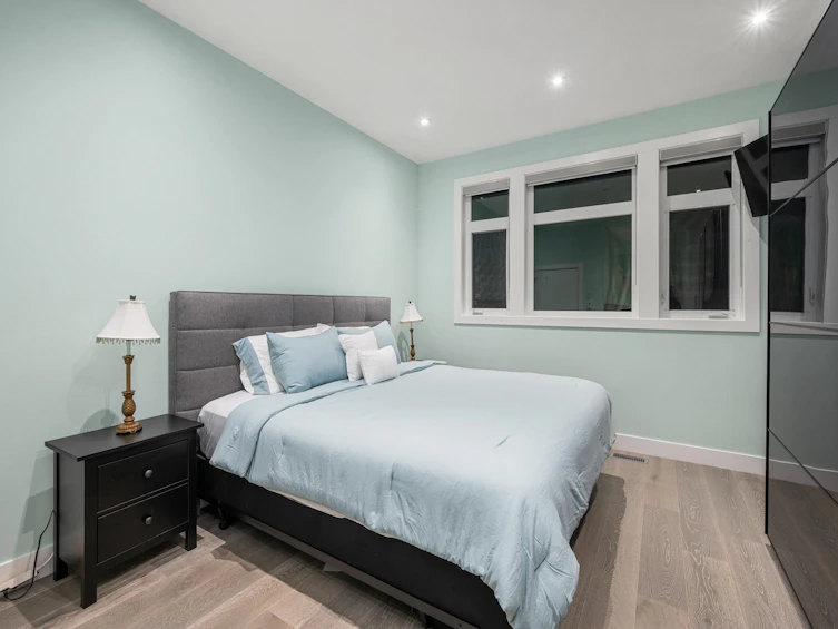 13689 Blackburn Avenue, Surrey, BC, V4B 2Z1 - 25