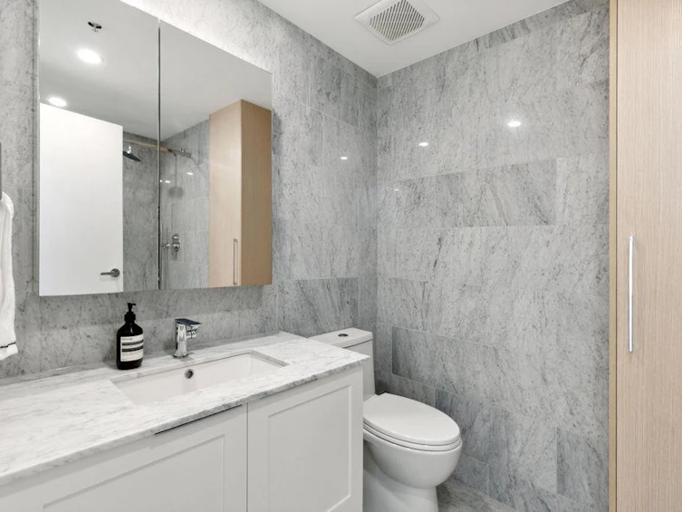 608-170 W 1st Street, North Vancouver, BC, V7M 3P2 - 8